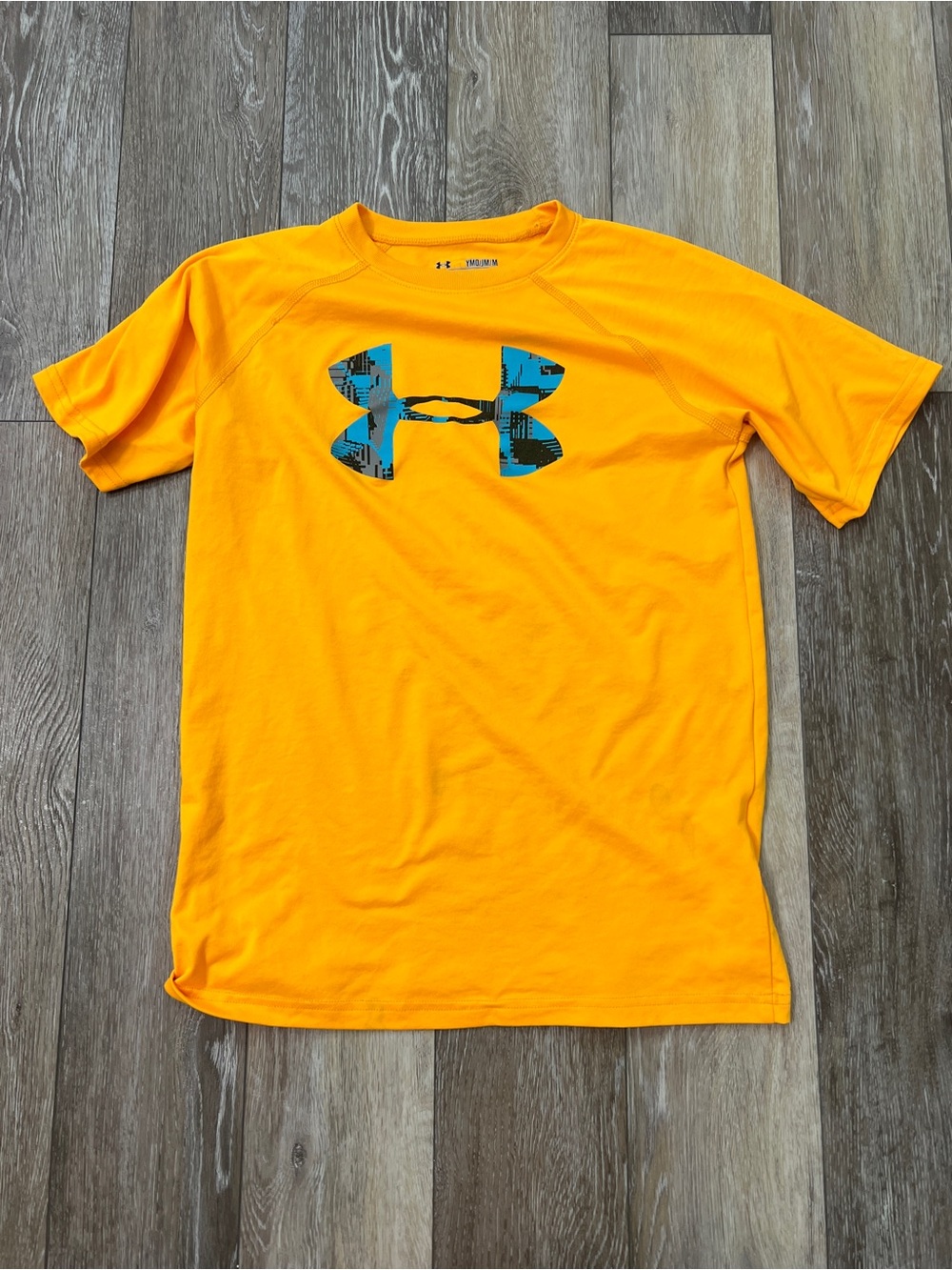 Under Armour active boy tee